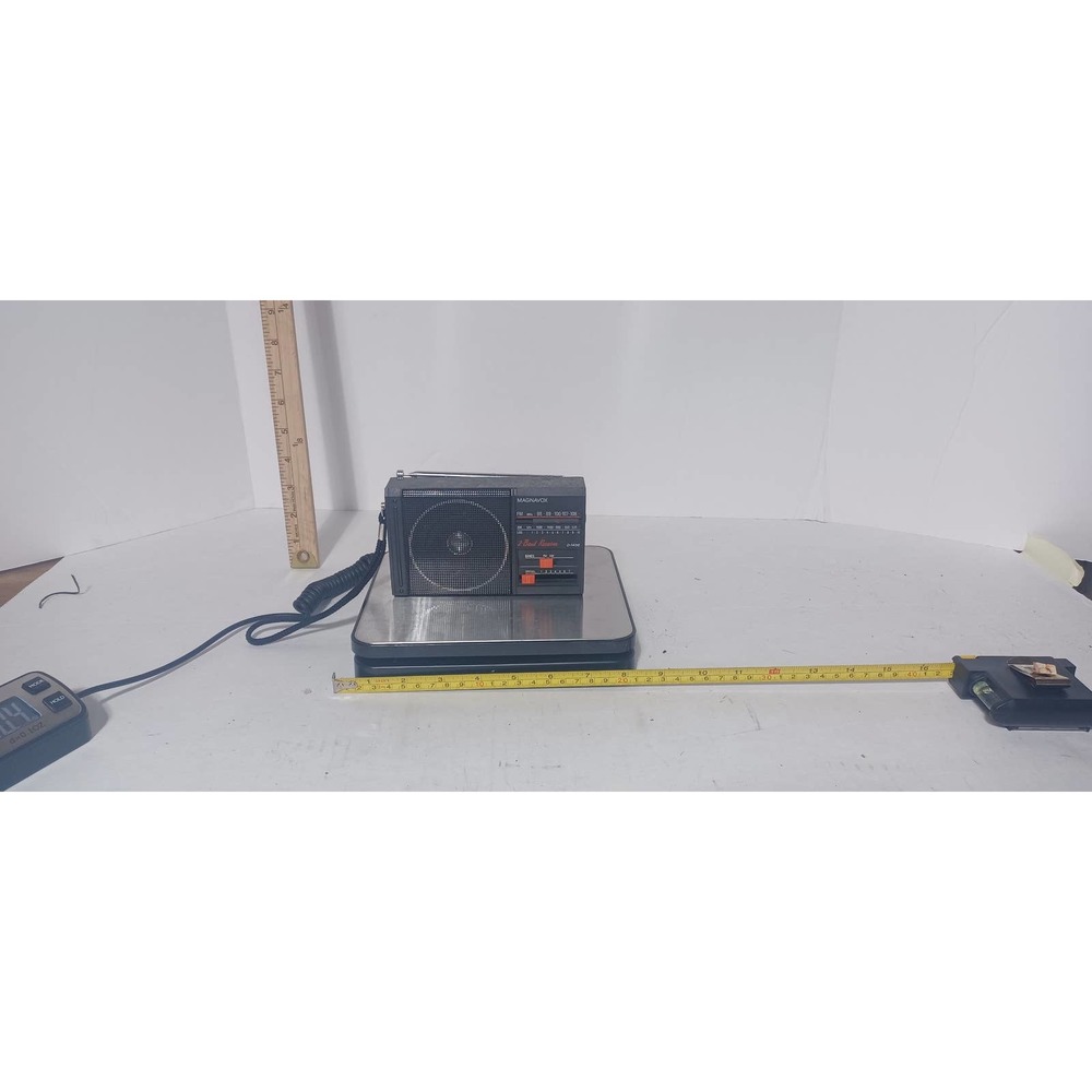 Magnavox radio